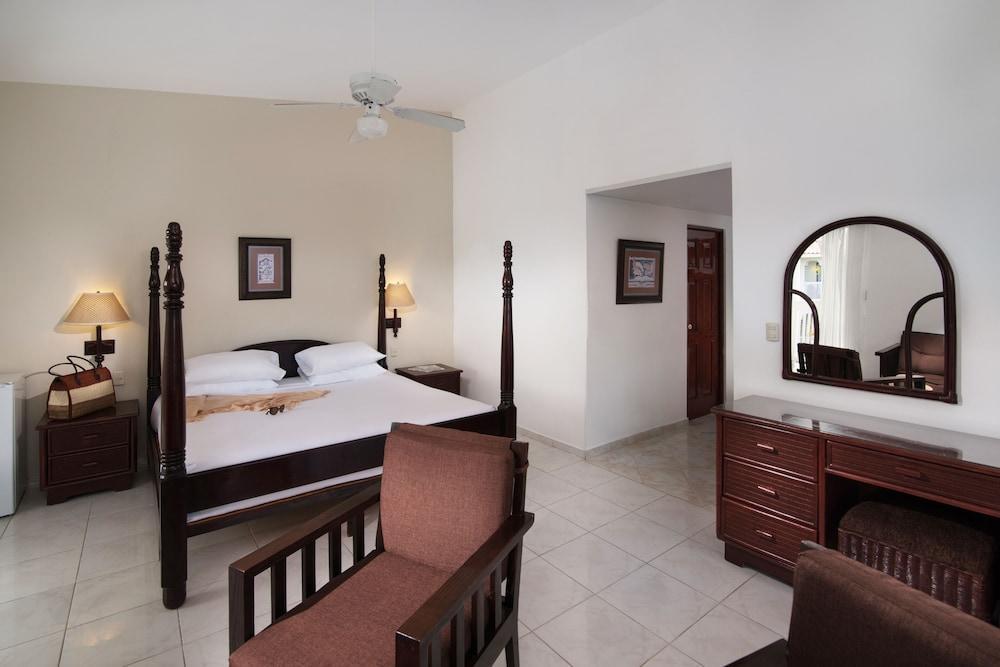 Lifestyle Tropical Beach Resort And Spa Puerto Plata Exterior photo